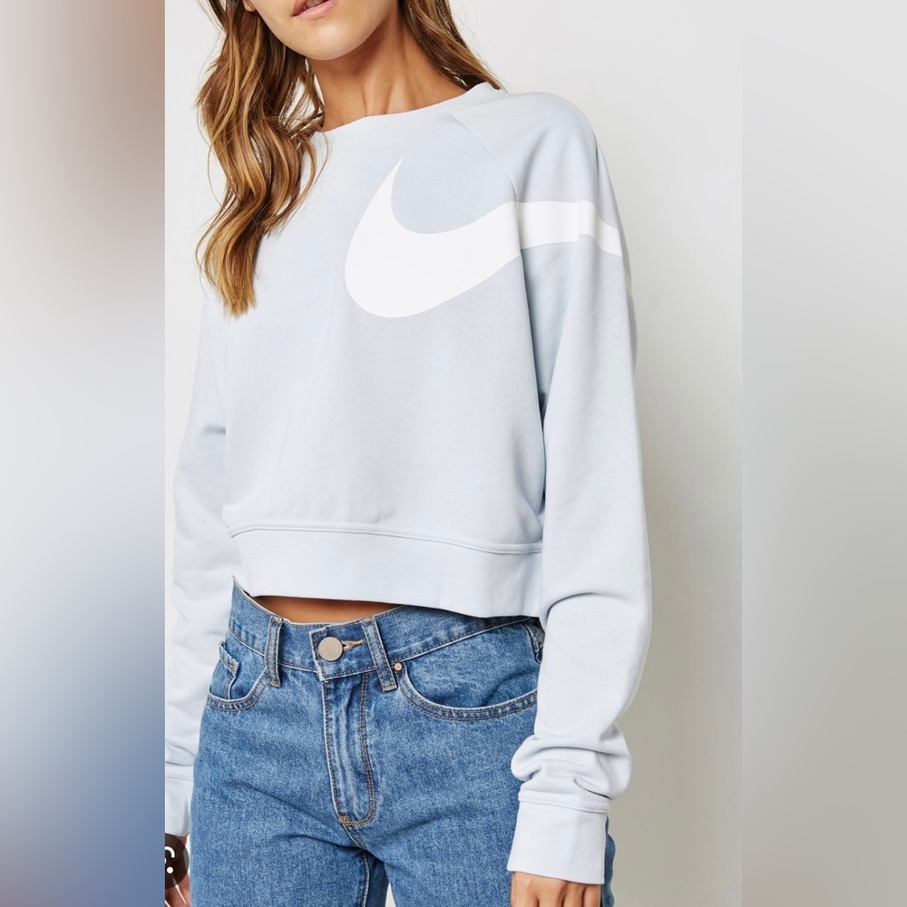 Nike Women’s Cropped Crewneck Pullover